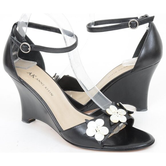 Anne Klein Flower Applique Patent Wedge Open-Toe Dressy Heels Sandal Women's 7.5 - Picture 1 of 8